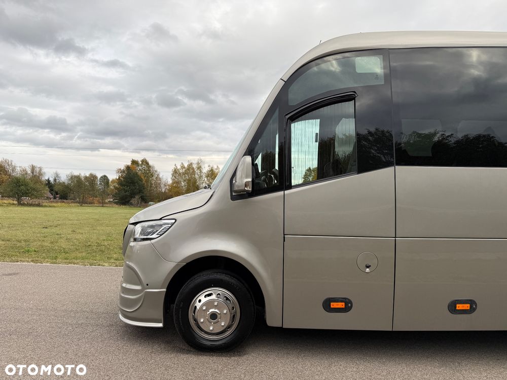 Mercedes-Benz Sprinter 519 - 13