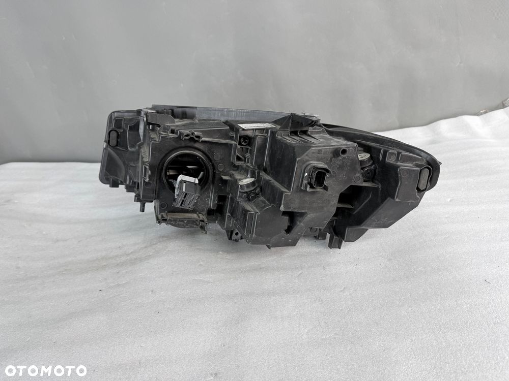 Reflektor lampa przednia  prawa BMW 3 G20 G21 5A1DB3802 - 5