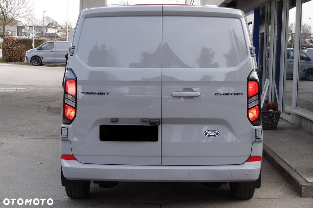 Ford Transit Custom 320 L2H1 Limited 2.0 150KM - 6