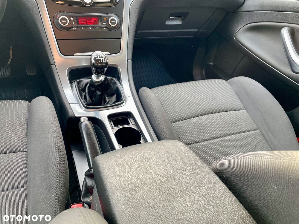 Ford Mondeo 2.0 TDCi Titanium - 12