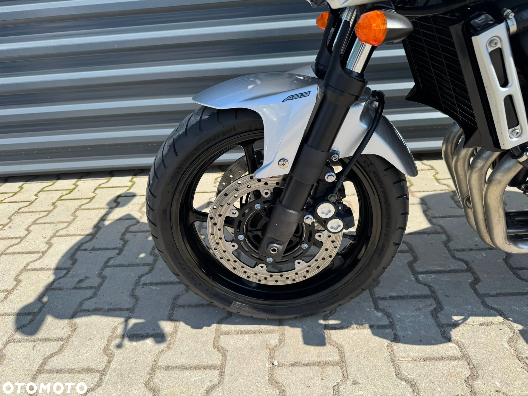 Yamaha FZ6 - 15