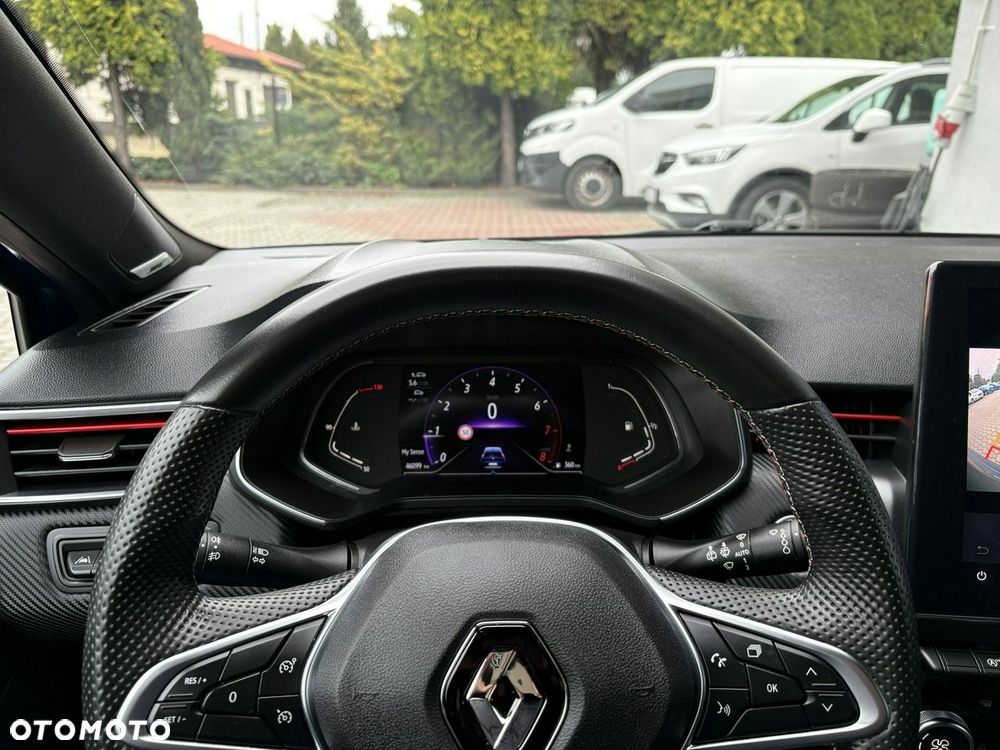 Renault Clio - 23