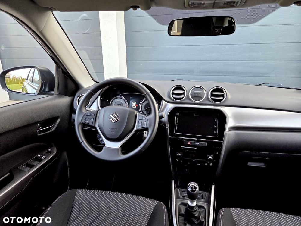 Suzuki Vitara - 22