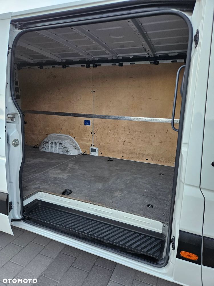 Volkswagen CRAFTER - 25