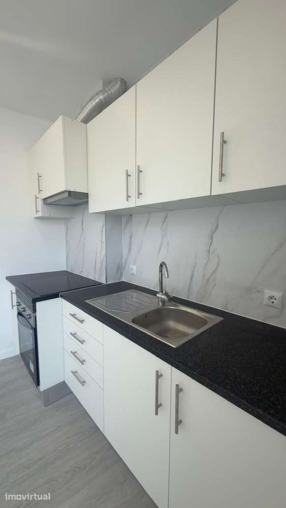 Apartamento T2 à venda na Rua União Piedense - Grande imagem: 2/13