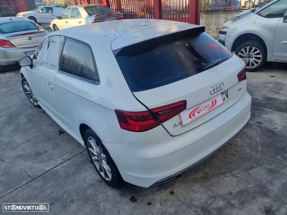 FAROL DIREITO AUDI A3 8V1 - 10