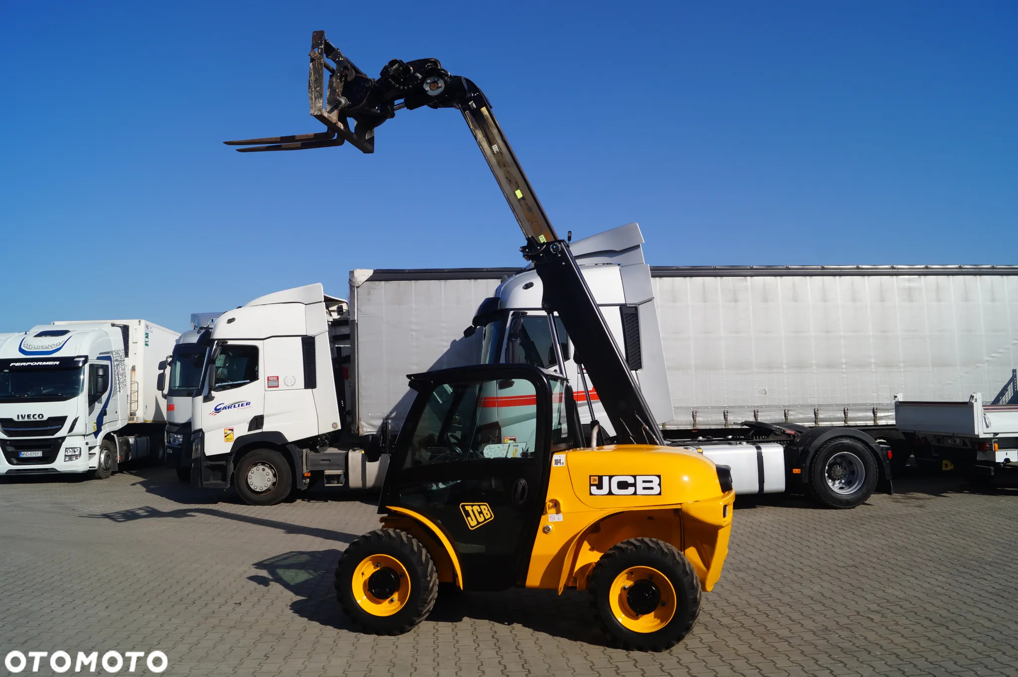 JCB 520-40 ładowarka teleskopowa - 25