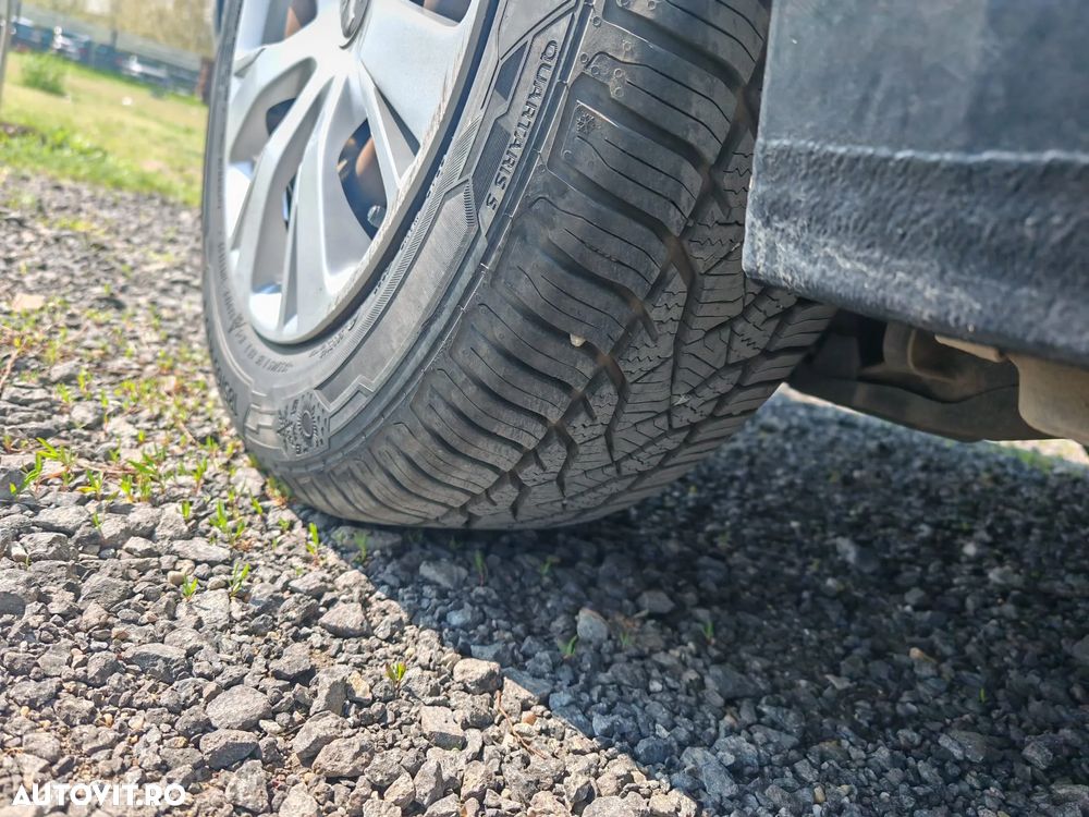 Peugeot 208 1.2 L PureTech Active - 15