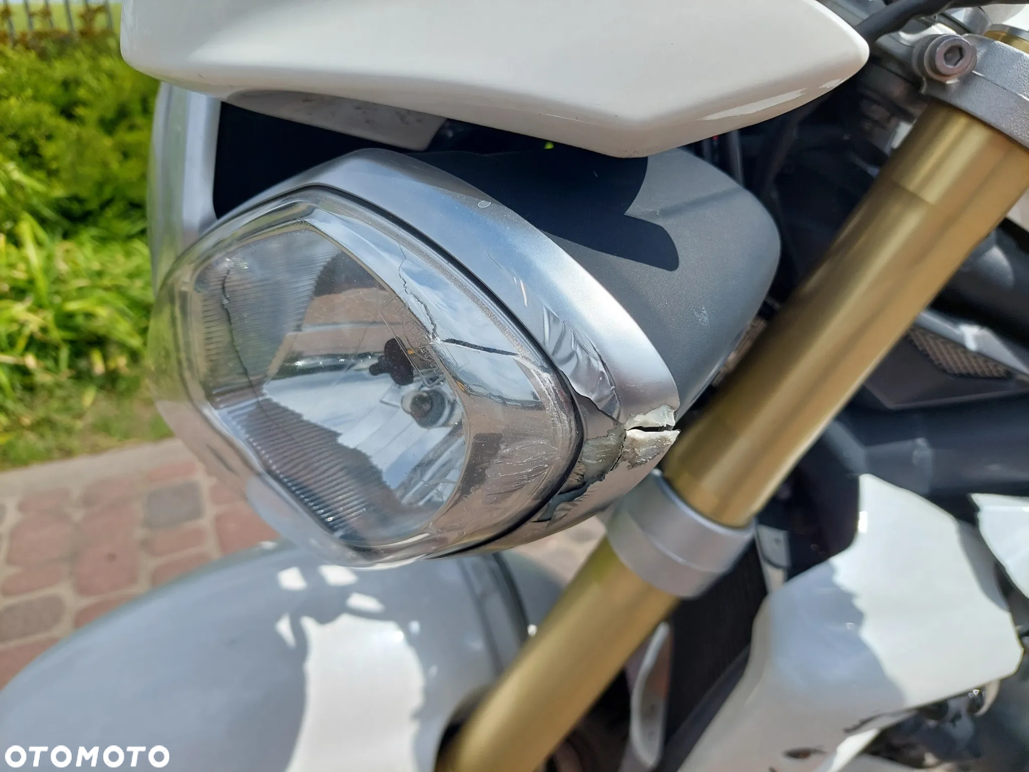 Triumph Street Triple - 14