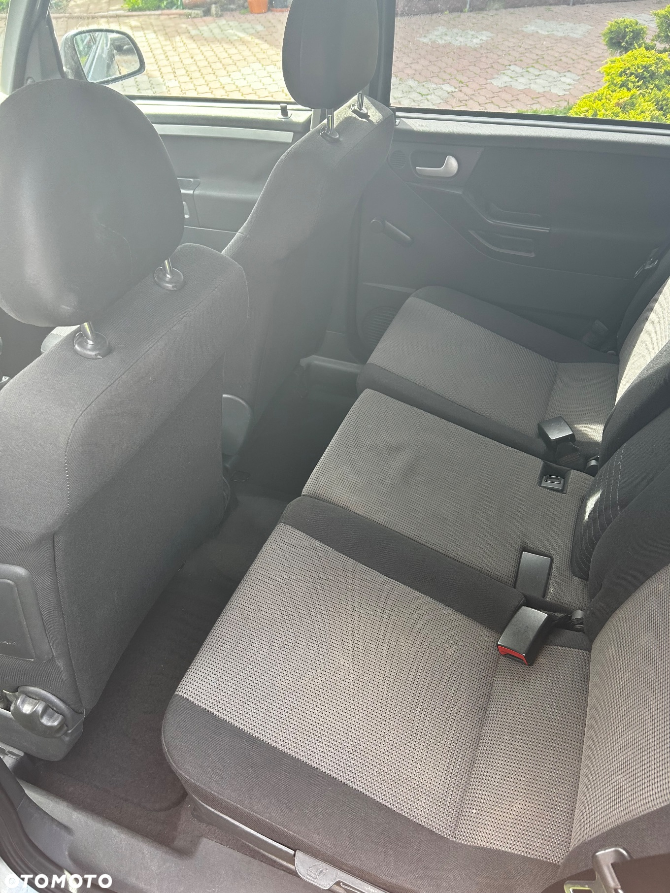 Opel Meriva 1.6 16V Essentia - 8