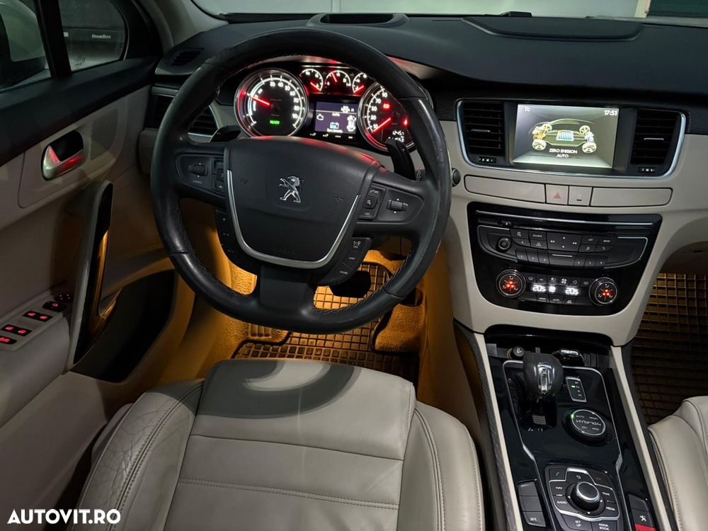Peugeot 508 RXH Hybrid4 - 6