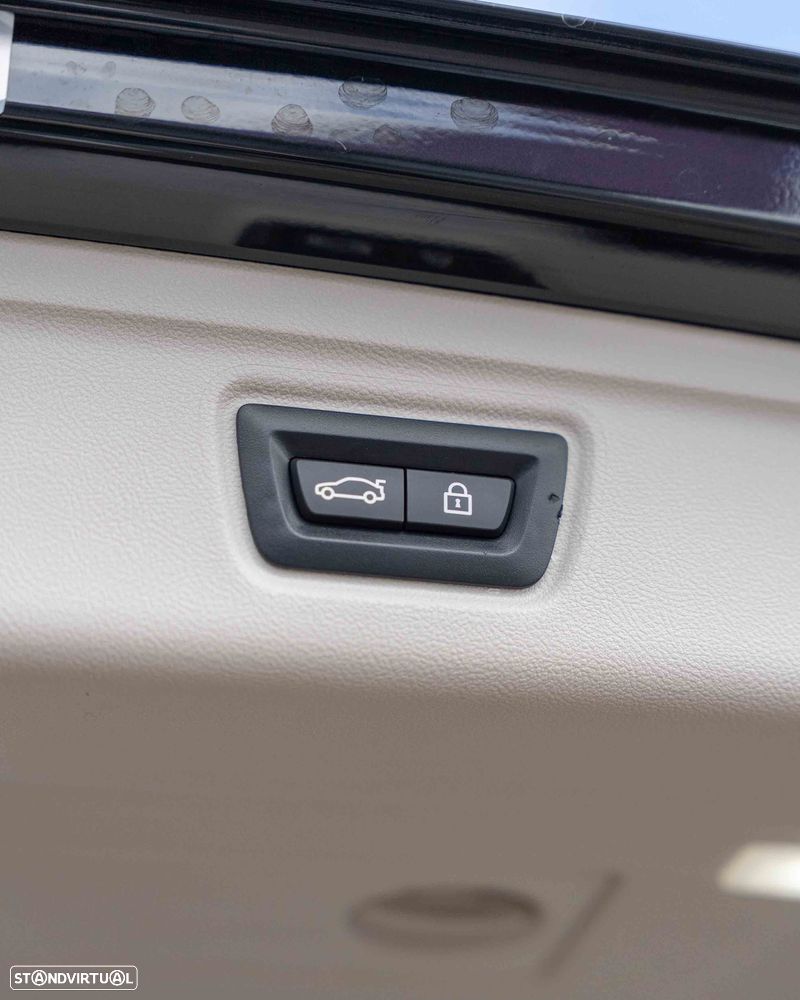 BMW 320 e Aut. Advantage - 46