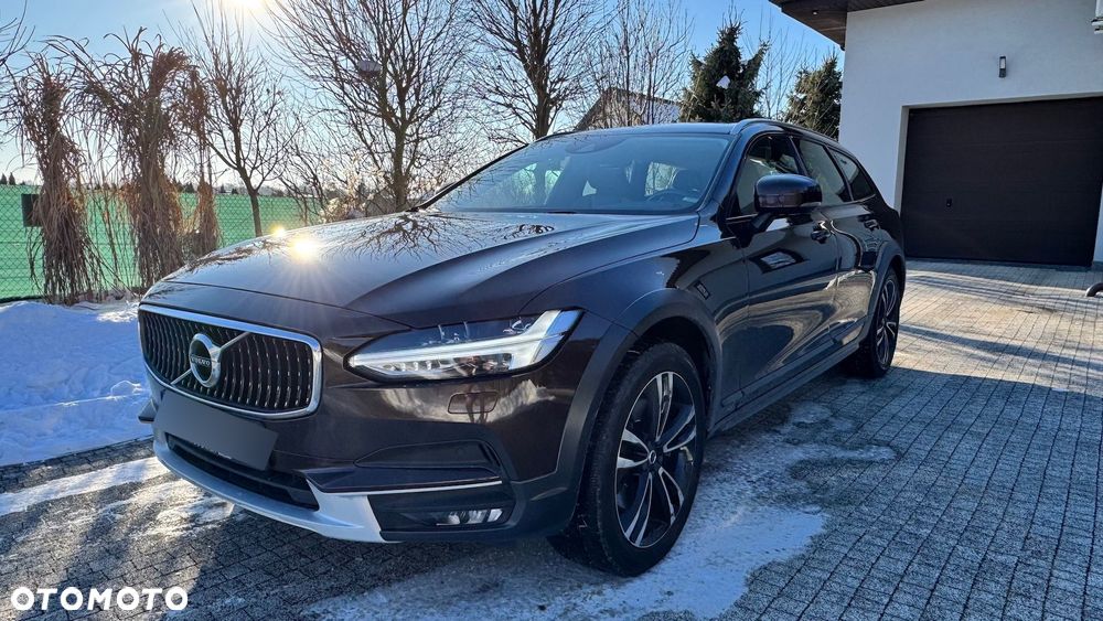 Volvo V90 Cross Country D4 AWD Pro - 1