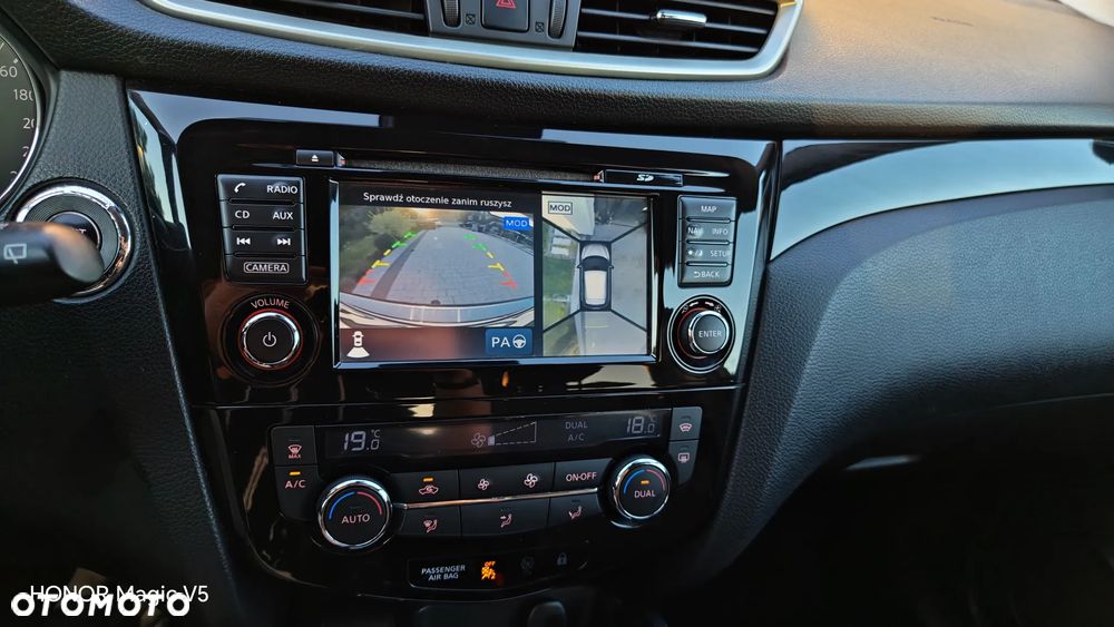 Nissan Qashqai 1.6 DCi Tekna+ - 6