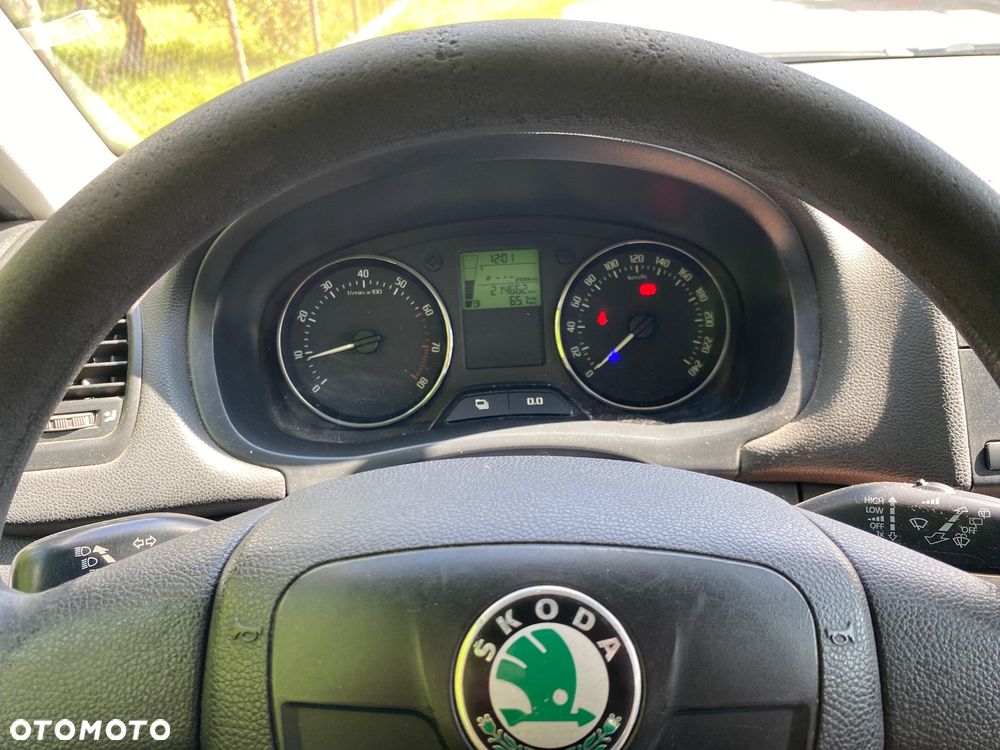 Skoda Fabia 1.2 TSI Active - 5