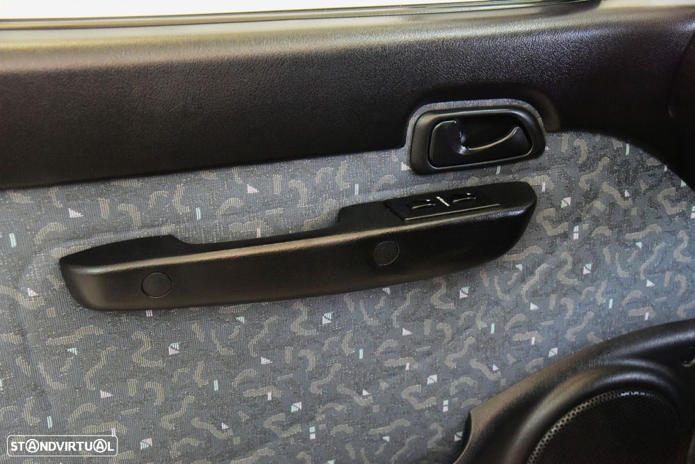 Hyundai Galloper - 25