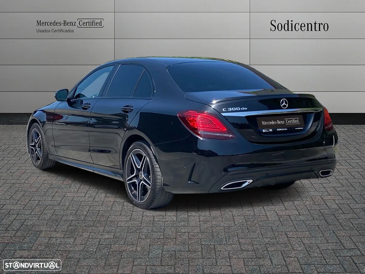 Mercedes-Benz C 300 de AMG Line - 3