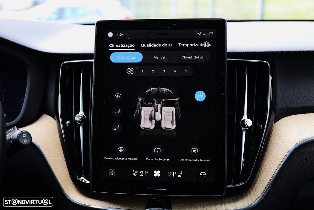 Volvo XC 60 2.0 T6 PHEV Plus Dark AWD - 31