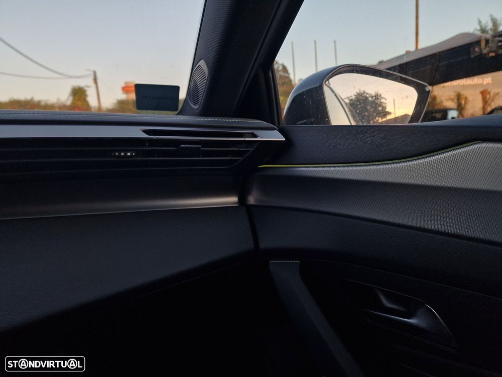 Peugeot 408 1.2 PureTech GT EAT8 - 42