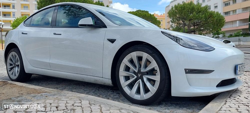Tesla Model 3 - 6