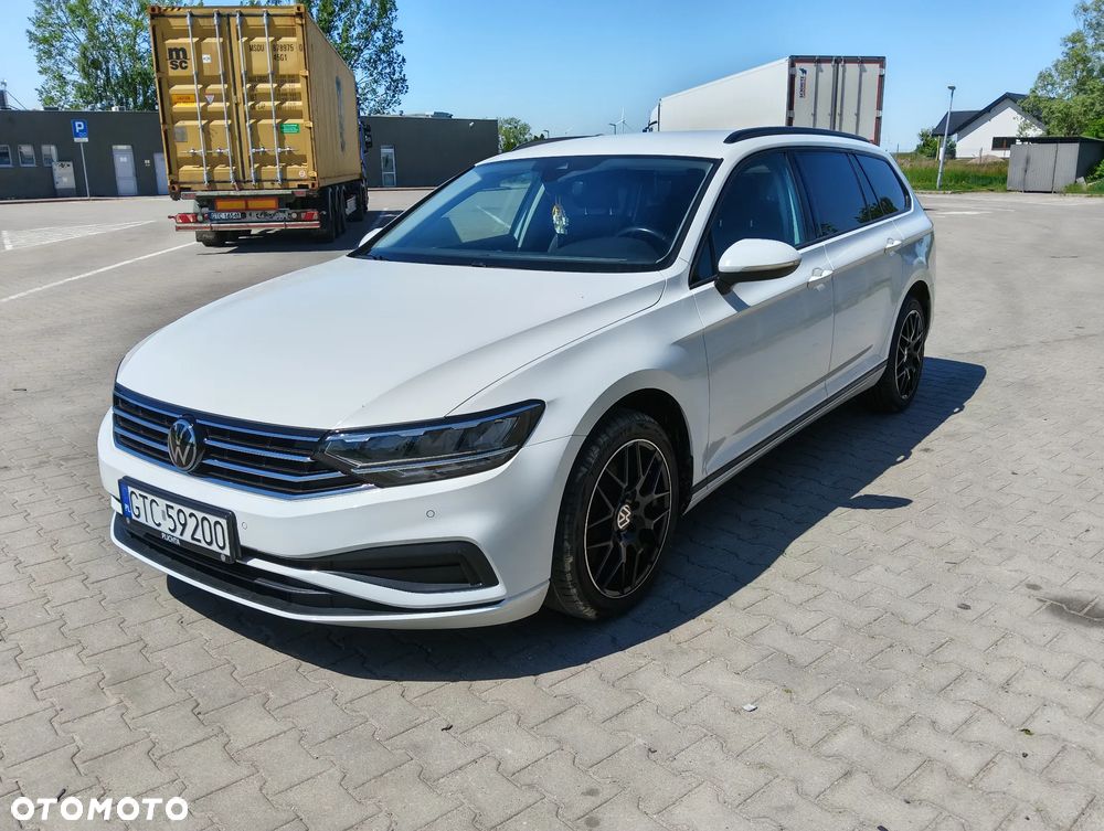 Volkswagen Passat 2.0 TDI EVO Essence - 3