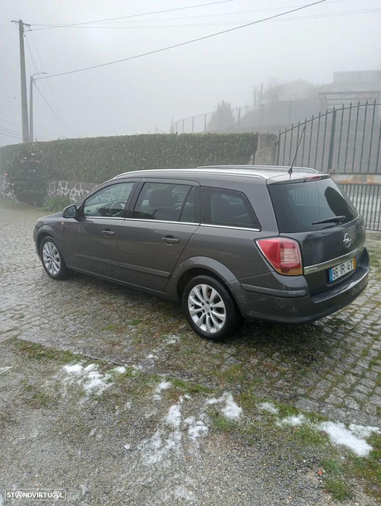 Opel Astra Caravan 1.7 CDTi Cosmo ecoFLEX - 2