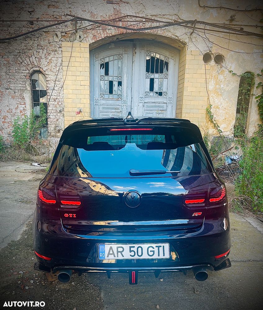 Volkswagen Golf 2.0 R - 17
