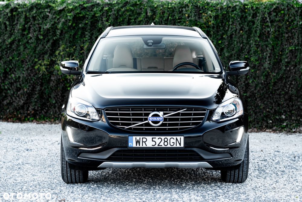 Volvo XC 60 D4 Drive-E Momentum - 4
