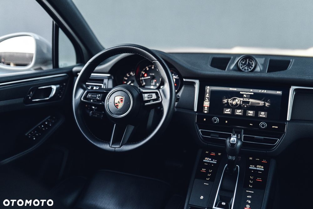 Porsche Macan Standard - 22