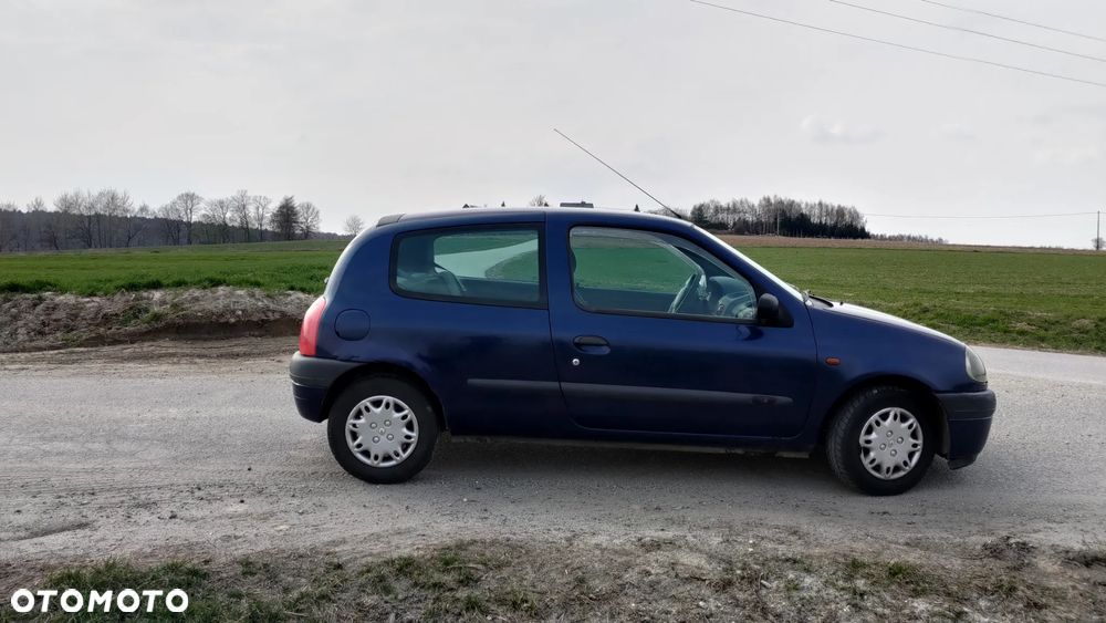 Renault Clio 1.2i RT - 5