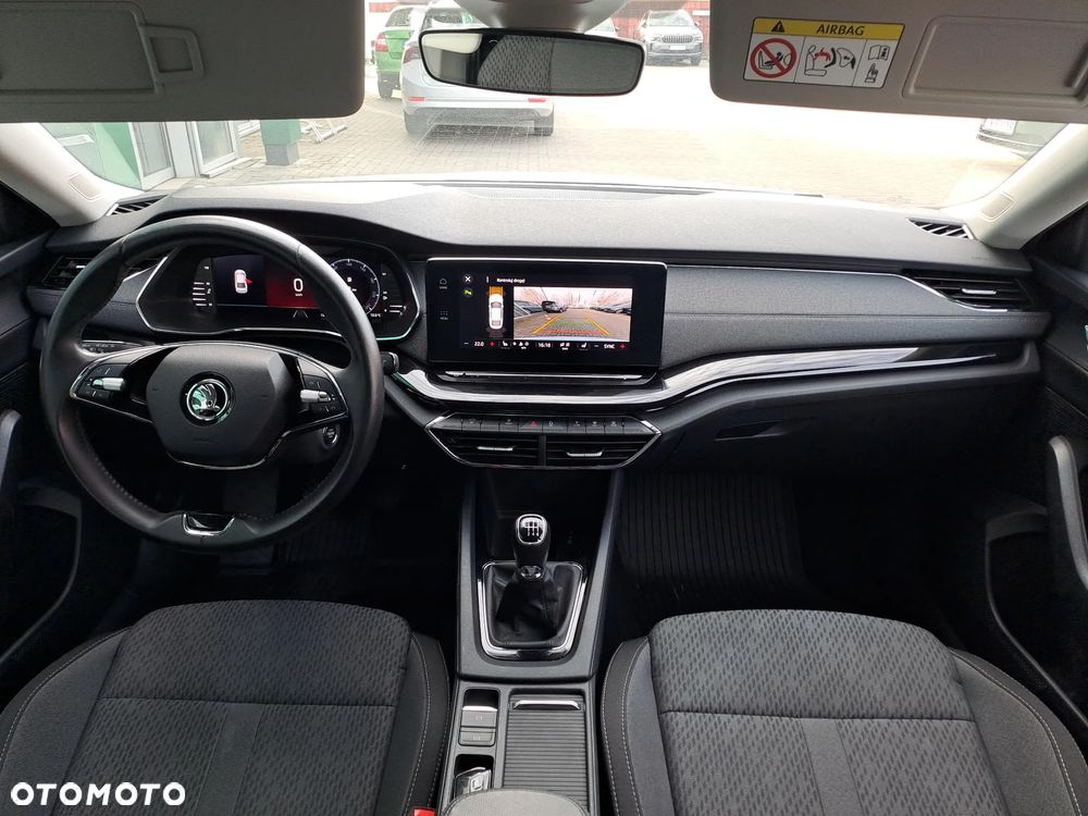 Skoda Octavia 1.5 TSI ACT Style - 9