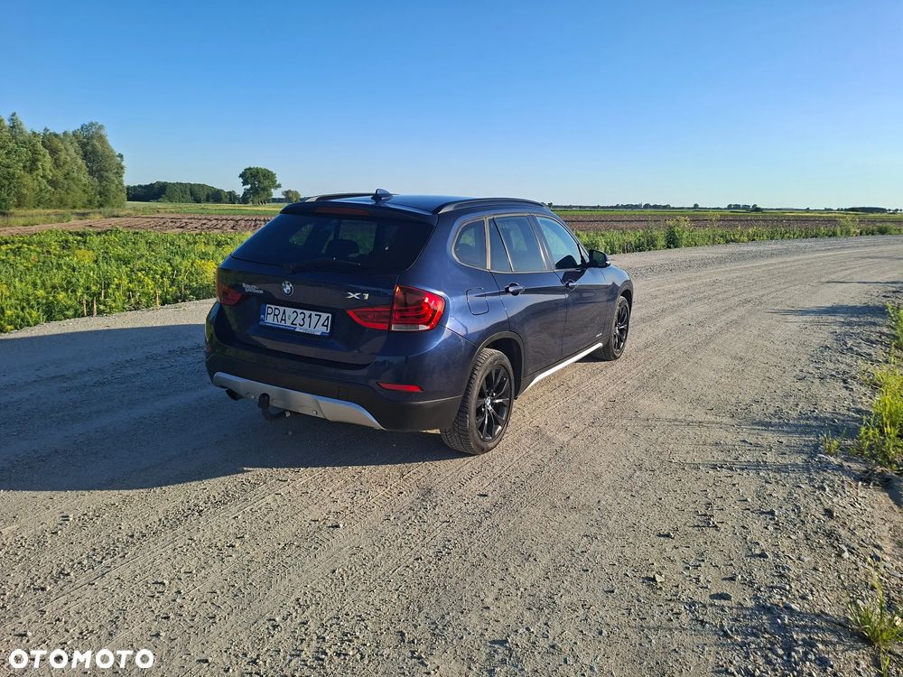 BMW X1 xDrive18d - 4
