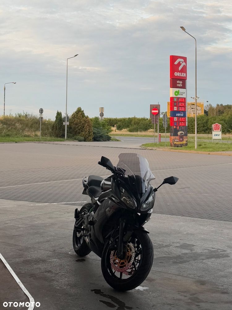 Kawasaki ER - 1