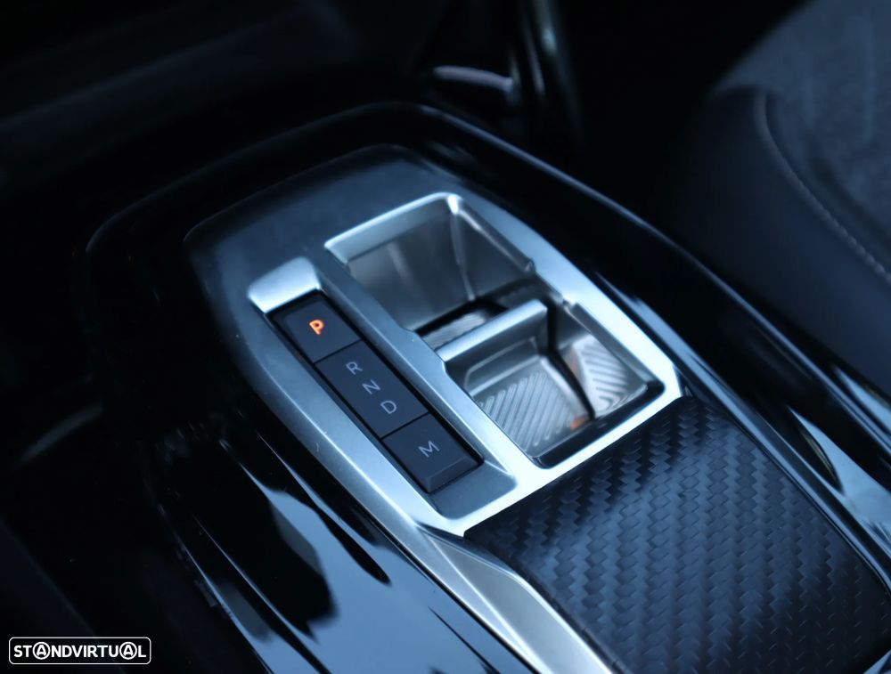 Peugeot 208 1.2 Hybrid Allure e-DCS6 - 52