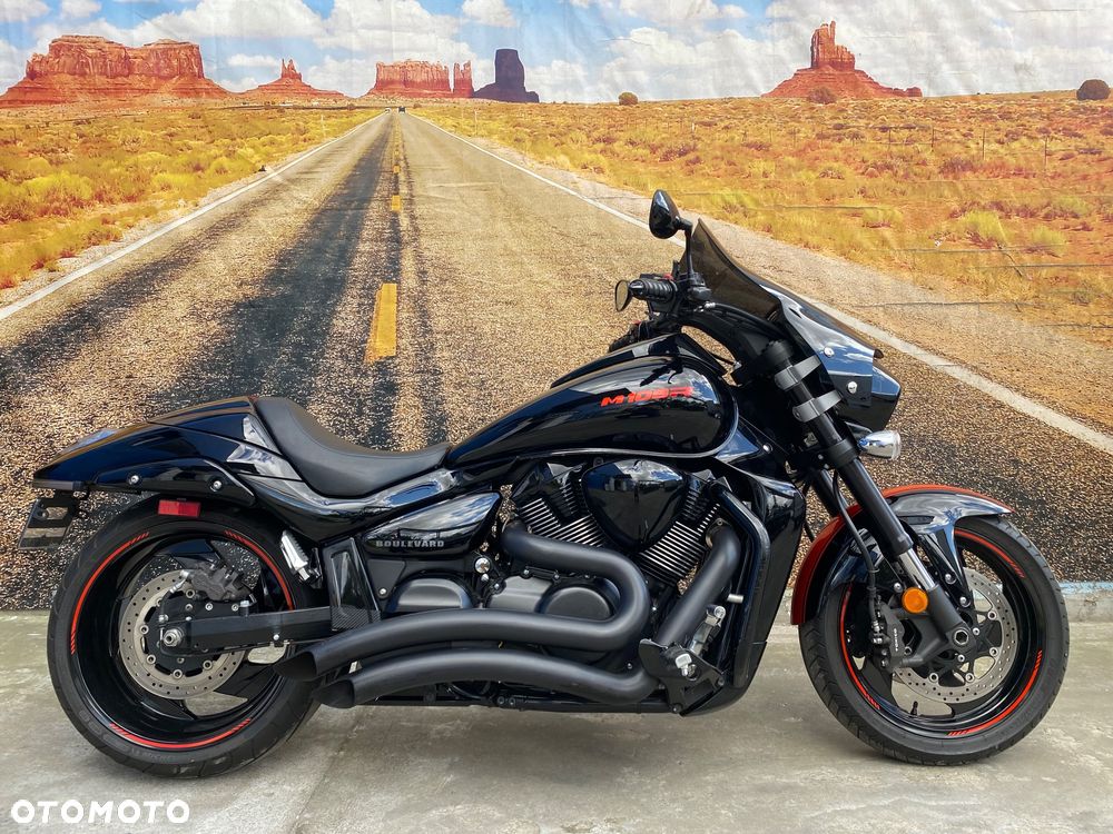 Suzuki Boulevard - 1