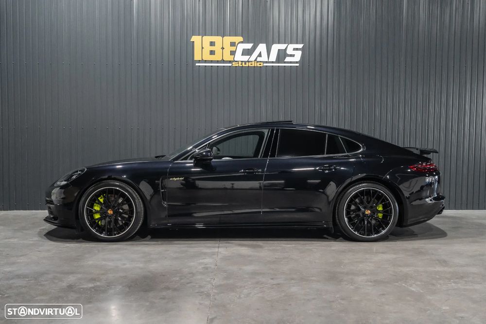 Porsche Panamera 4 E-Hybrid Platinum Edition - 31