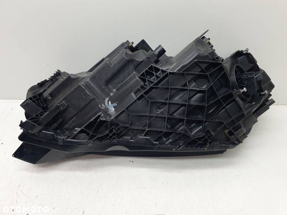 LAMPA PRZÓD PRZEDNIA PRAWA FULL LED CRYSTAL OCTAVIA IV LIFT EU 5E4941036 - 9