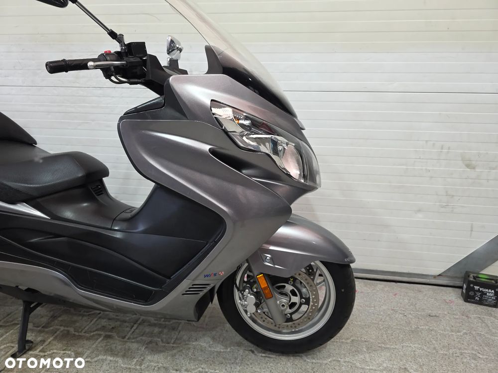 Suzuki Burgman - 11