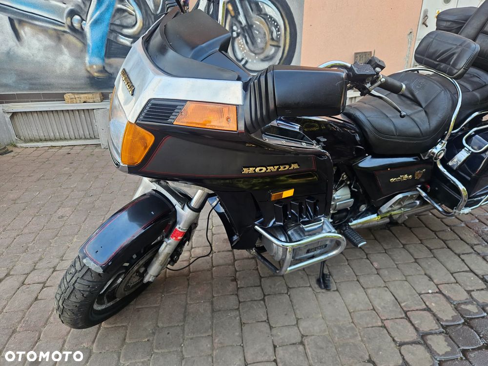 Honda GL - 16