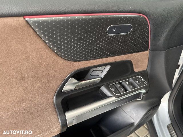 Mercedes-Benz GLB 220 4MATIC MHEV Aut. - 26