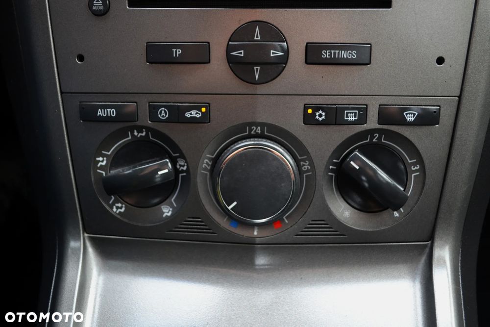 Opel Antara 2.0 CDTI Automatik 4x4 Navi - 21