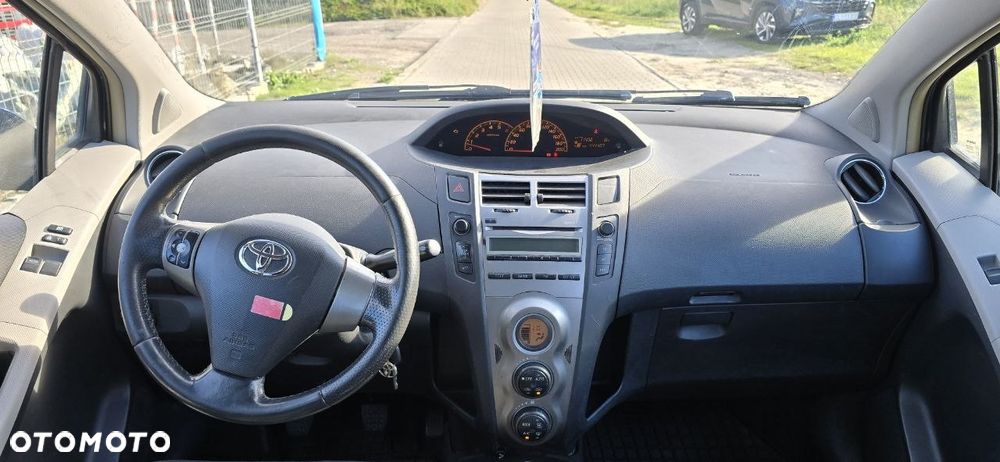 Toyota Yaris 1.4 D-4D Luna - 20