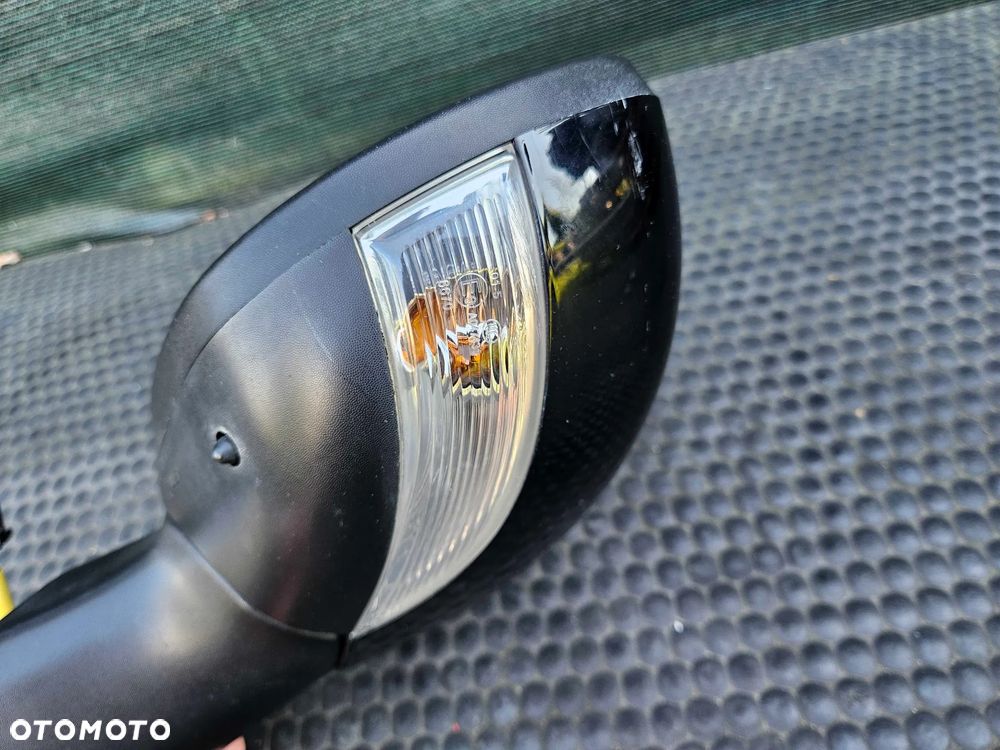 Lusterko Zewnetrzne EUROPA Prawe 11 pin Czarne Renault Captur I 1 - 23