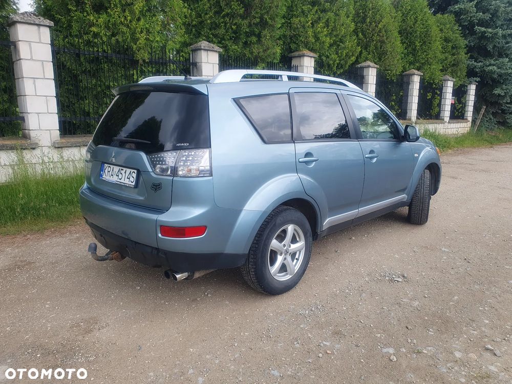 Mitsubishi Outlander 2.0 DID Intense - 9