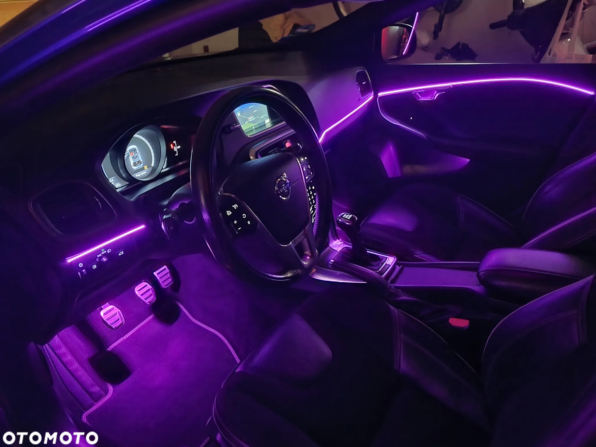 Volvo V40 D2 Drive-E R-Design Kinetic - 31
