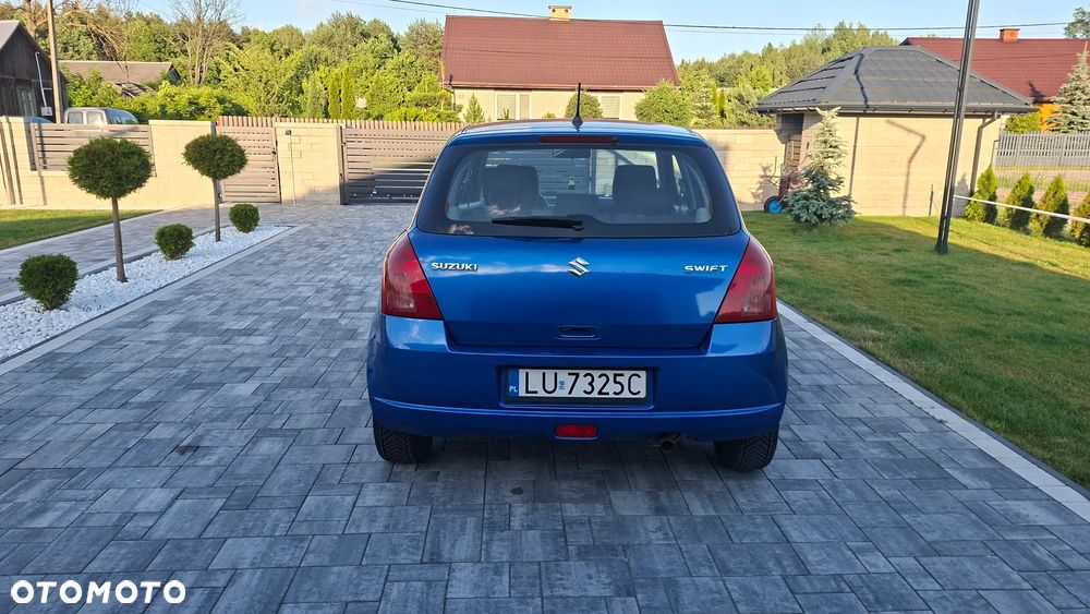 Suzuki Swift - 15