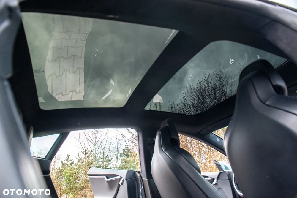 Tesla Model S Long Range Plus - 29