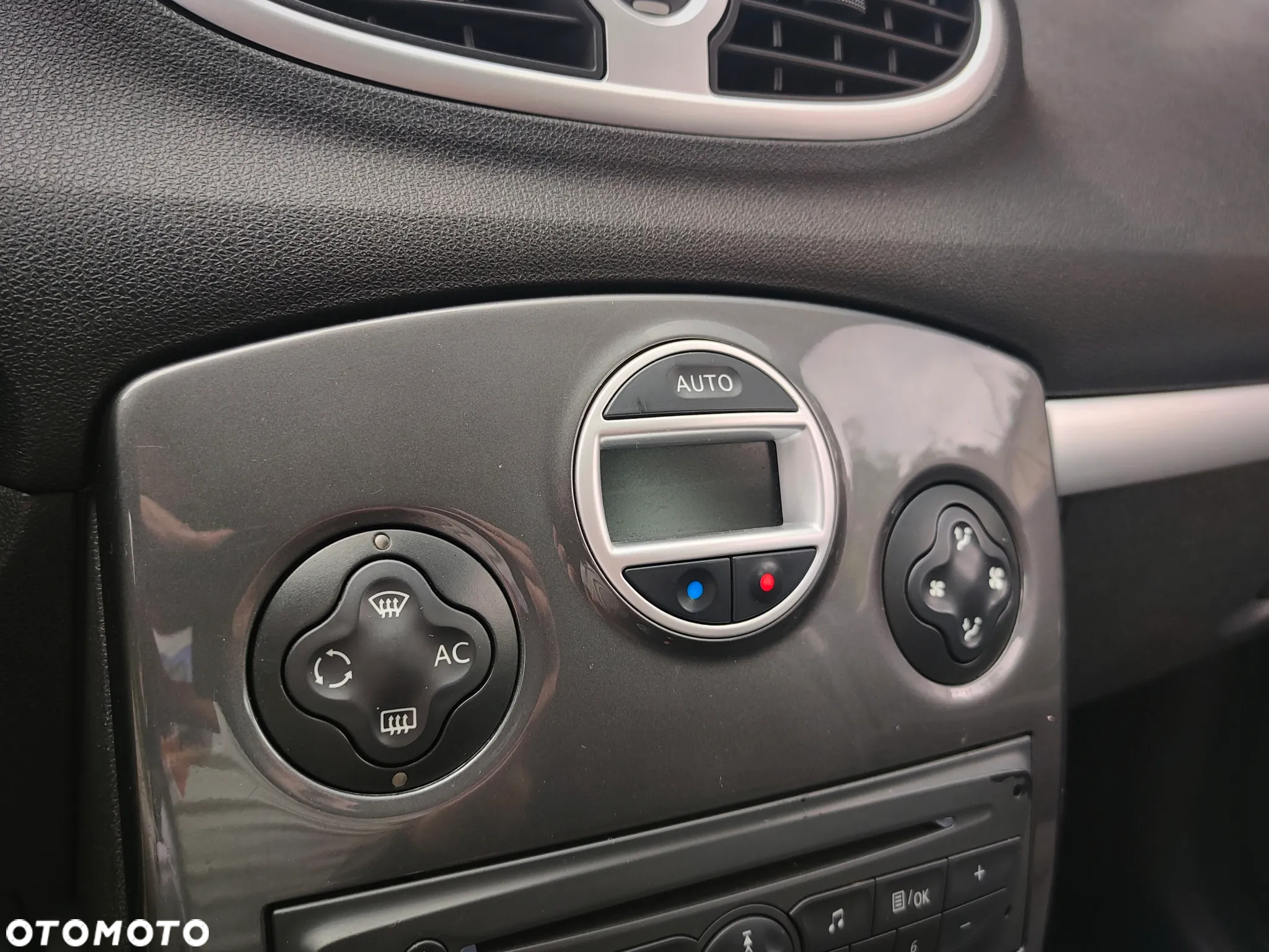 Renault Clio 1.5 dCi Authentique - 24