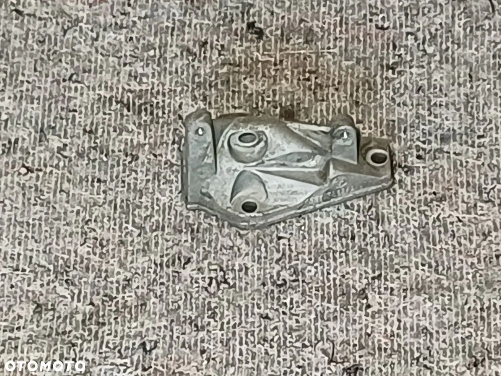 NR 23 Łapa wspornik do BMW X5 E70 3.0 7805421 - 4