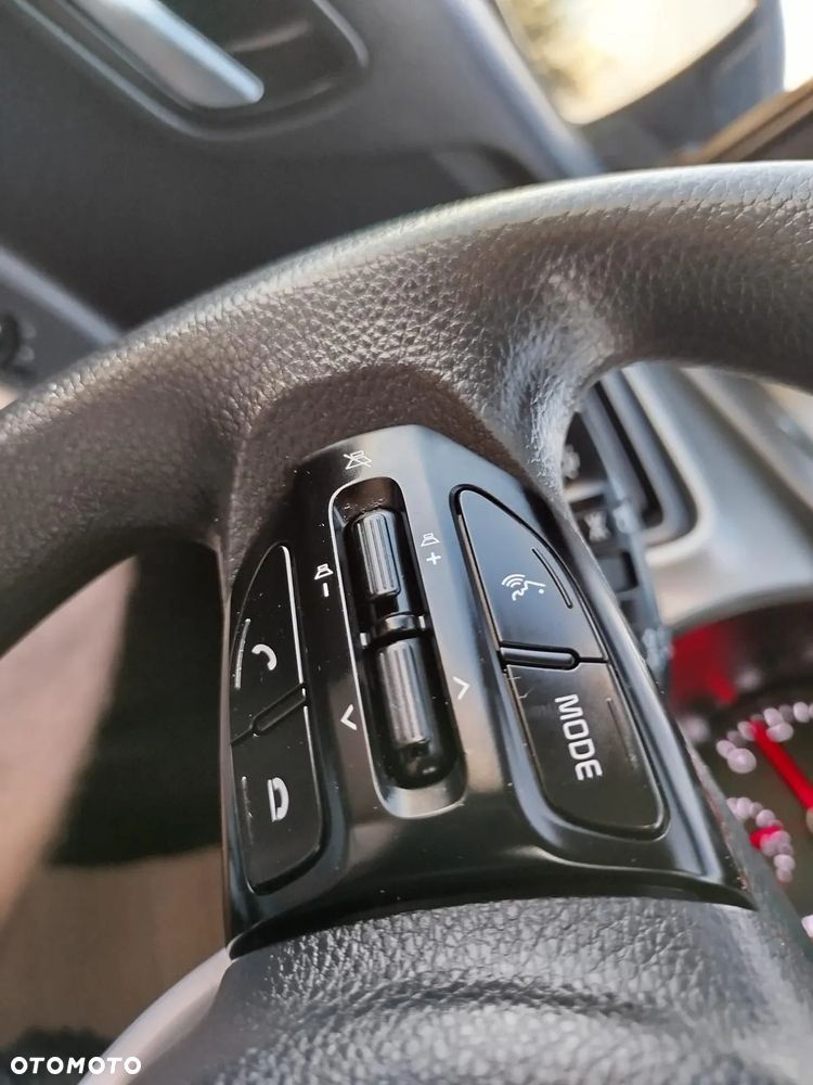 Kia Stonic 1.2 L Business Line - 34